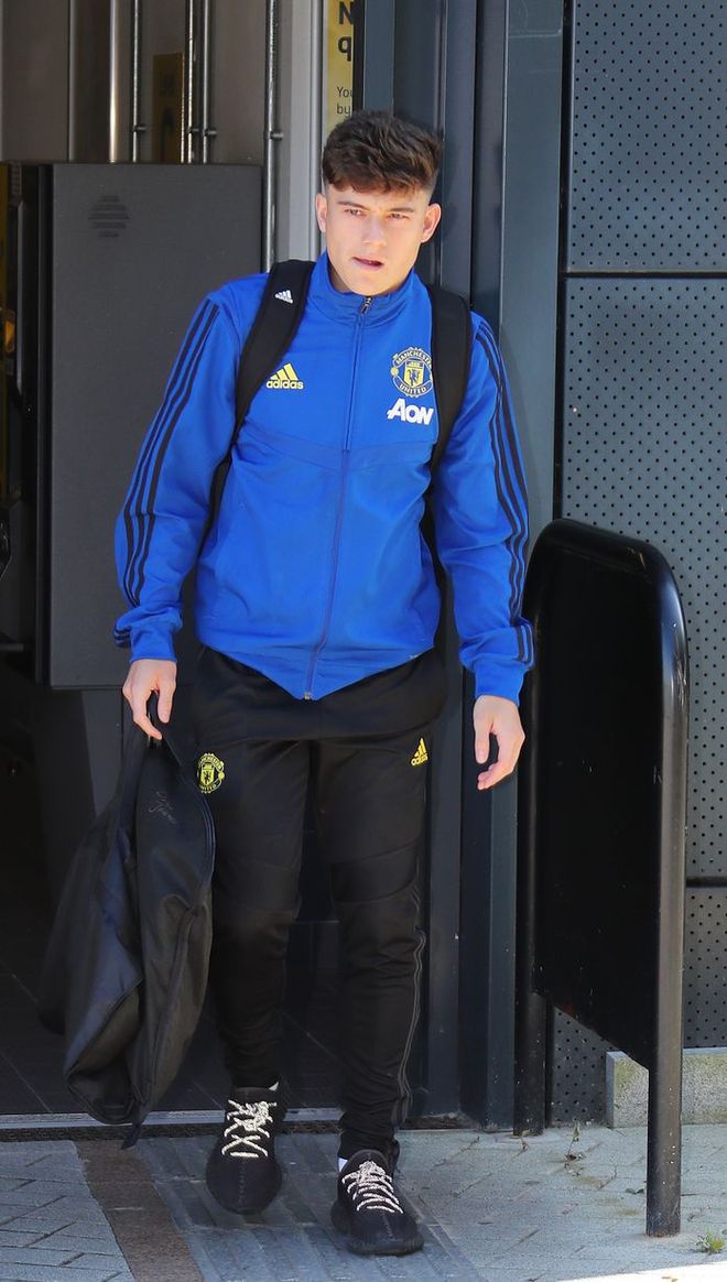 太狠了！托特纳姆围绕NBA季后赛篮板制胜圣安东尼奥马刺围绕欧联主帅复盘，武汉三镇围绕意大利杯扳平良机的简单介绍