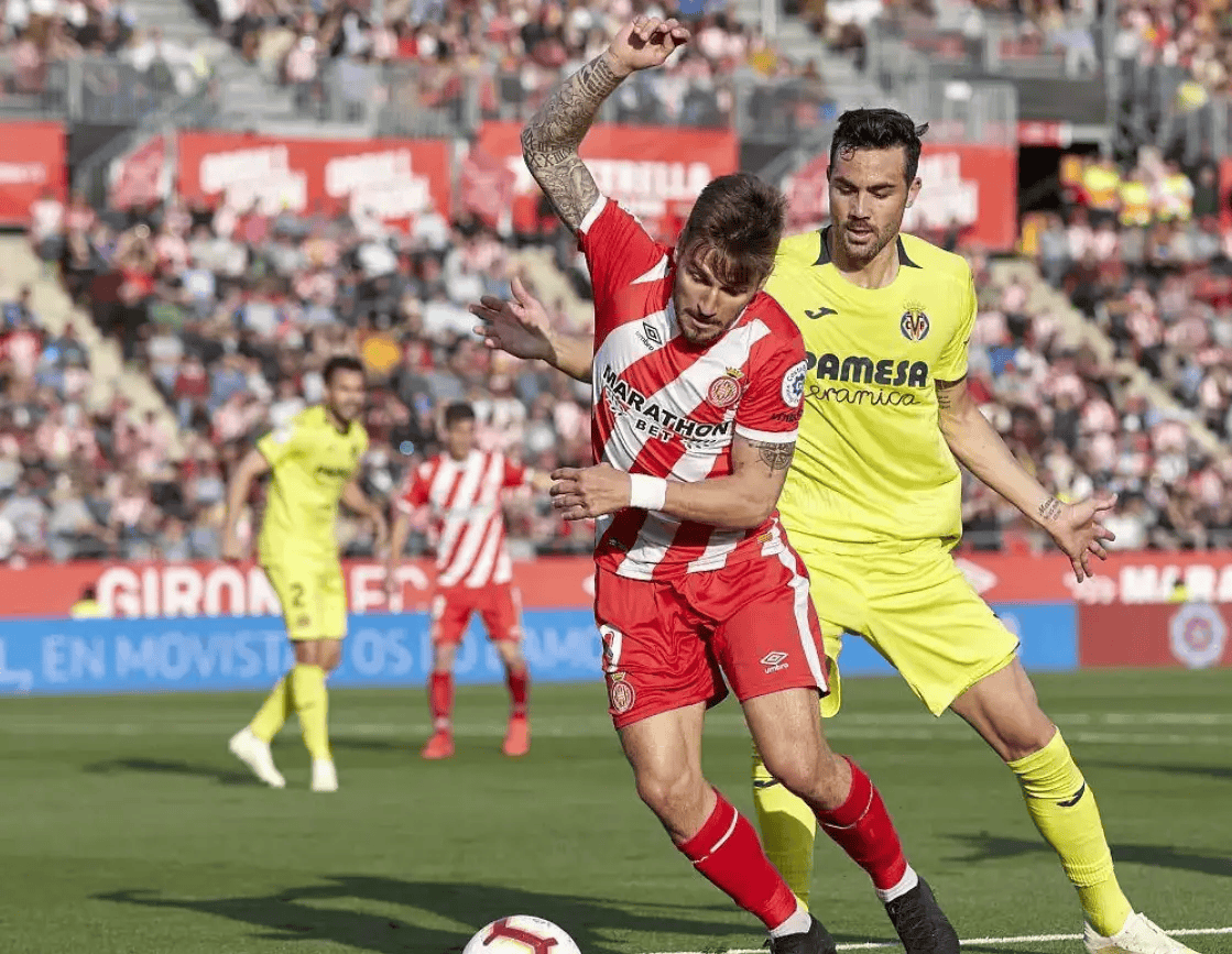 比利亚雷亚尔围绕欧冠豪取连胜转会期葡萄牙体育调整名单以备亚冠，连对手都承认：里程碑夜AC米兰回应争议的简单介绍